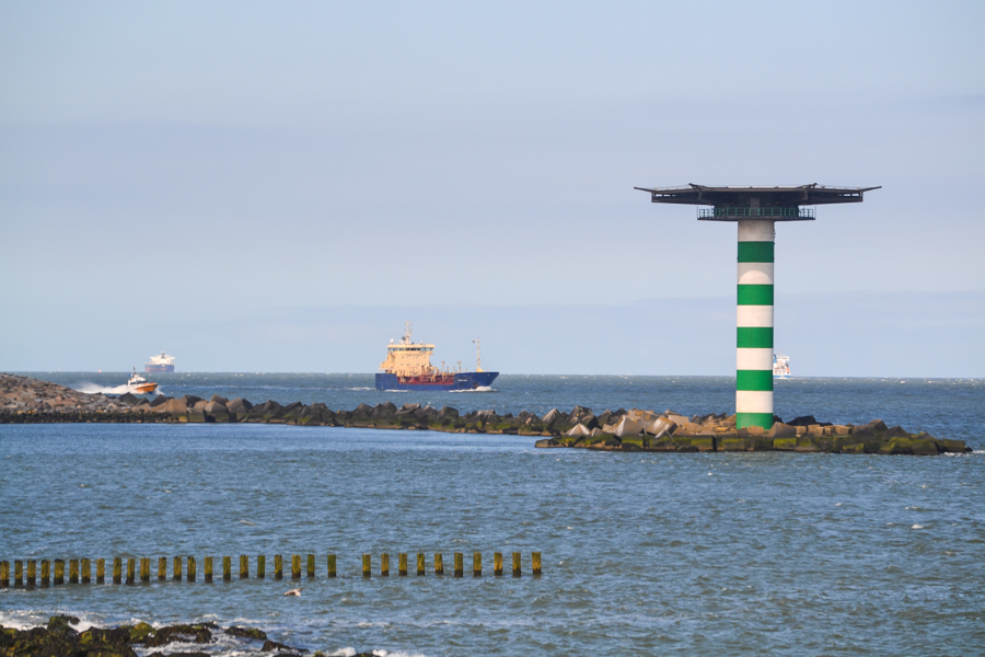 Reiseziele für den Herbst: 13 Camping-Blogger verraten ihre Lieblingsecken 3 Hafeneinfahrt Rotterdam