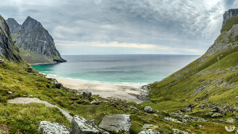 Reiseziele für den Herbst: 13 Camping-Blogger verraten ihre Lieblingsecken 23 Norwegen 20160910 Kvalvika 3641 Mandy Raasch