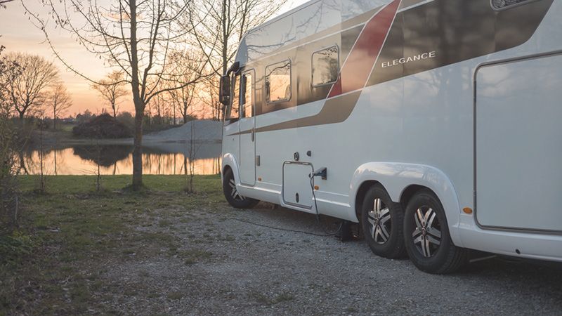 Strom in Wohnmobil und Wohnwagen – Die Grundlagen