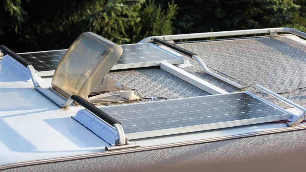 Solaranlage auf dem Wohnmobil – eine Montageanleitung