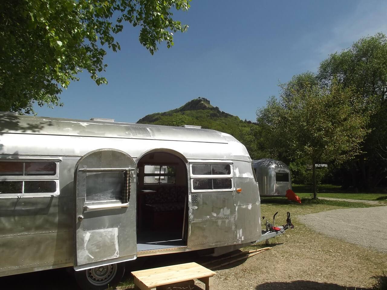 Unglaublich schön und luxuriös: 15 Glamping-Unterkünfte in Deutschland 20 Übrenachten im Airstream - www.airstream-hotel.eu3