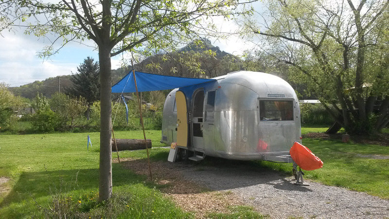 Unglaublich schön und luxuriös: 15 Glamping-Unterkünfte in Deutschland 22 Urlaub im Airstream, www.airstream-hotel.eu3