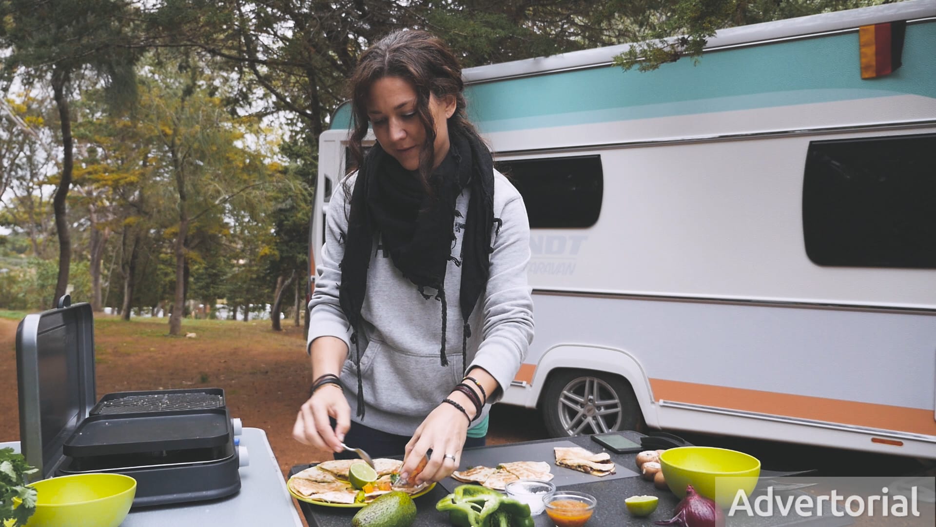 Rezepte für den Campinggrill: Quesadillas mit Zwiebeln, Pilzen und Paprika