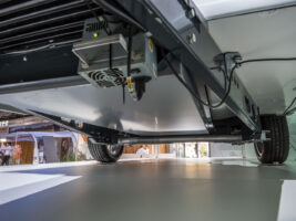 E-Mobilität im Reisemobil - Chancen, Ansätze, Herausforderungen 32 Steuerelement Dethleffs e-Caravan Studie e.home Coco