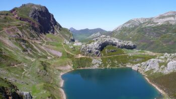 Bergsee Camping Spanien
