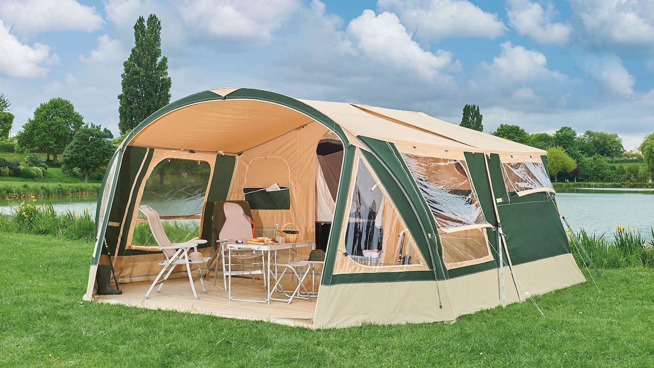 der aufgebaute Navajo Faltcaravan Foto(c)Trigano