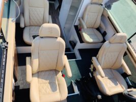 Ledersitze im Cabrio-Bereich des Skydancer Apéro