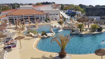Pool vom La Boutinardiere einem Fünf Sterne Campingplatz in Europa