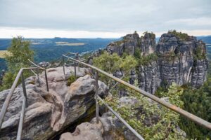 Elbsandsteingebirge Saechsische Schweiz Blick von oben