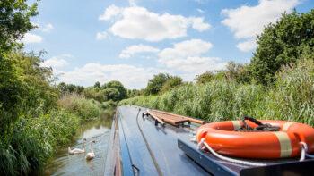 Camping in Wales auf einem Boot