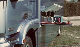 Immer gut mit Strom versorgt im Pferdetransporter