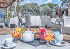 Frühstück auch dem All Inclusive Campingplatz La Bastiane