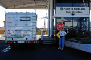 Mit Wohnmobil auf Weltreise Verschiffung nach Australien