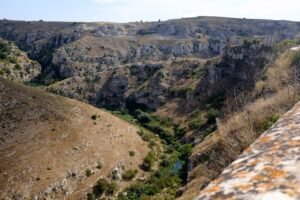 Die Landschaft rundum Matera im Italienurlaub erleben