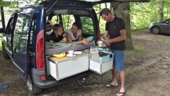 Kochen im Mini Camper Smart Camper