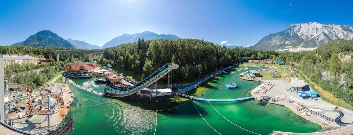 Camping an Freizeitparks: Vergnügen für die ganze Familie 52 Die Water Area vom Area47 beim Camping im Freizeitpark in Europa