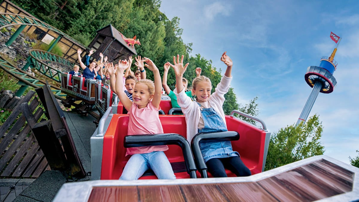 Camping an Freizeitparks: Vergnügen für die ganze Familie 16 Die Drachenjagd im Legoland ein Freizeitpark in Deutschland