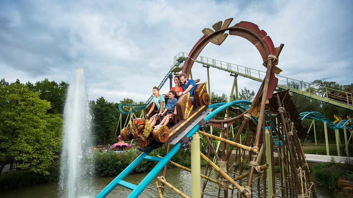 Camping an Freizeitparks: Vergnügen für die ganze Familie 61 Tikiwaka im Walibi Freizeitpark Europa