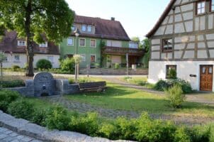 Fachwerkhaus auf einer Campingtour durch Frankenhöhe (c) Schillingsfürst Touristinfo