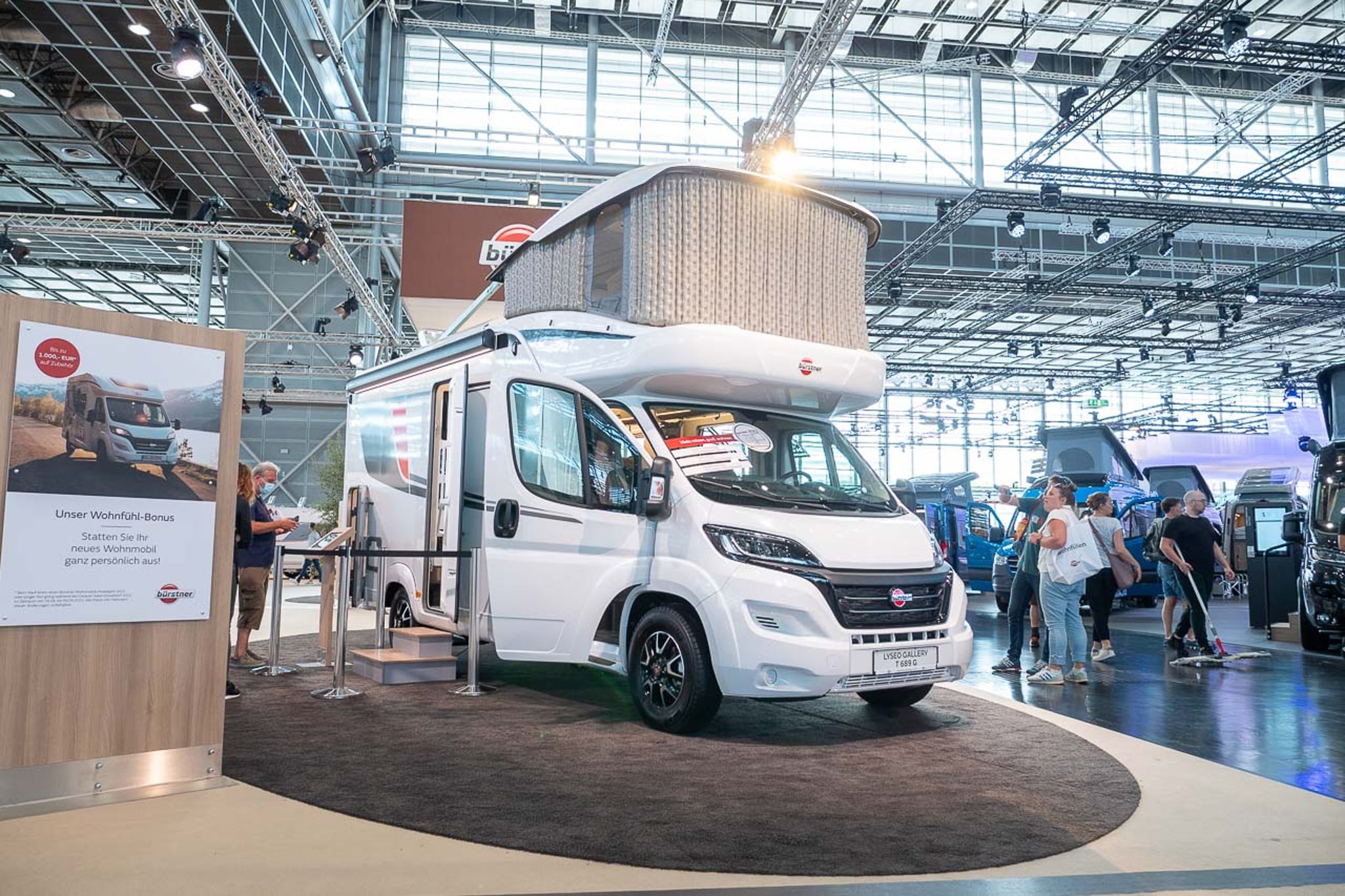 Bürstner Lyseo Gallery (2023) – Komfort-Wohnmobil mit aufblasbarem Alkoven