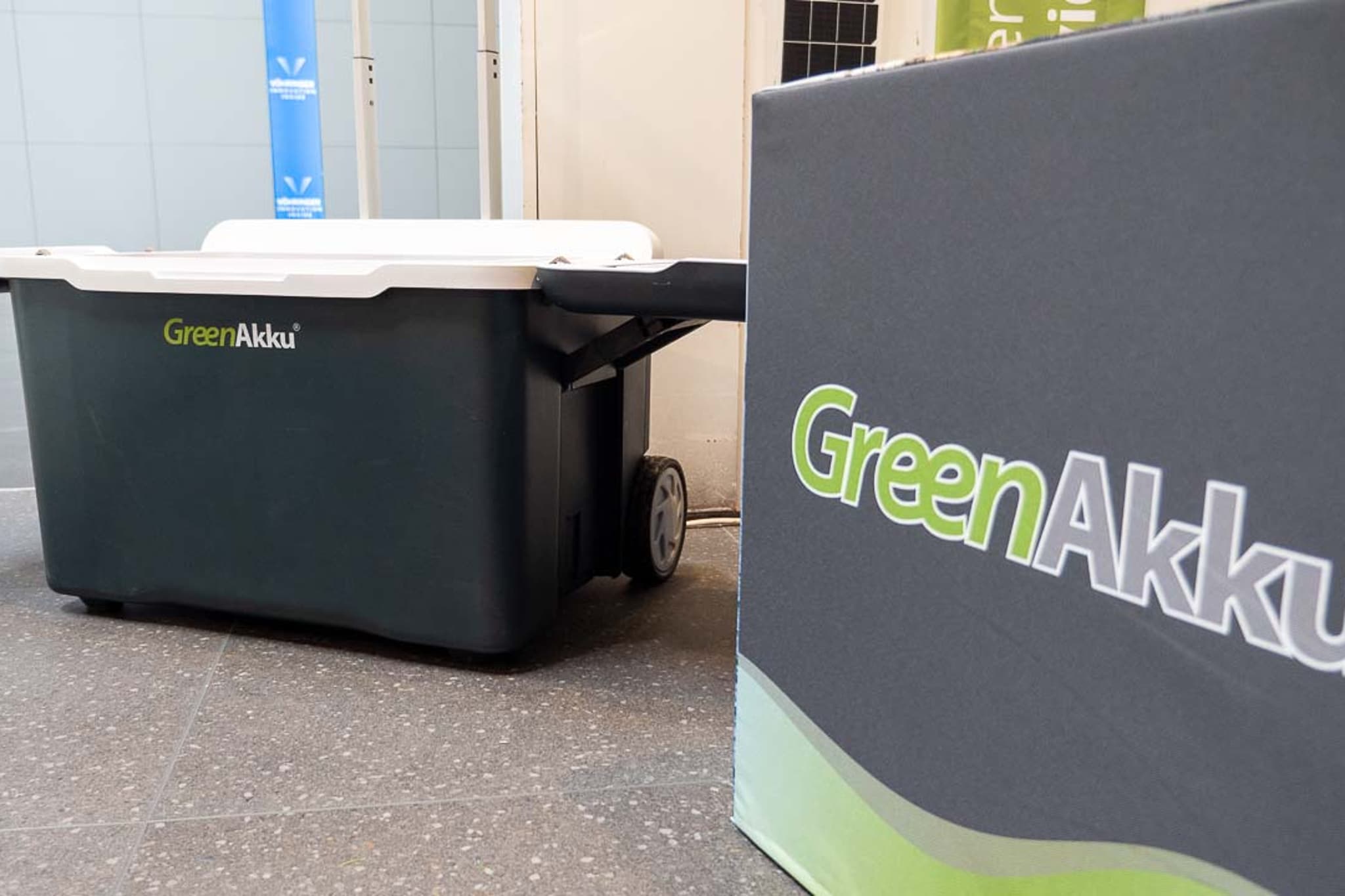 GreenAkku (2023) – autarker Multimedia-Kühlschrank für Ausflüge und Campingreisen