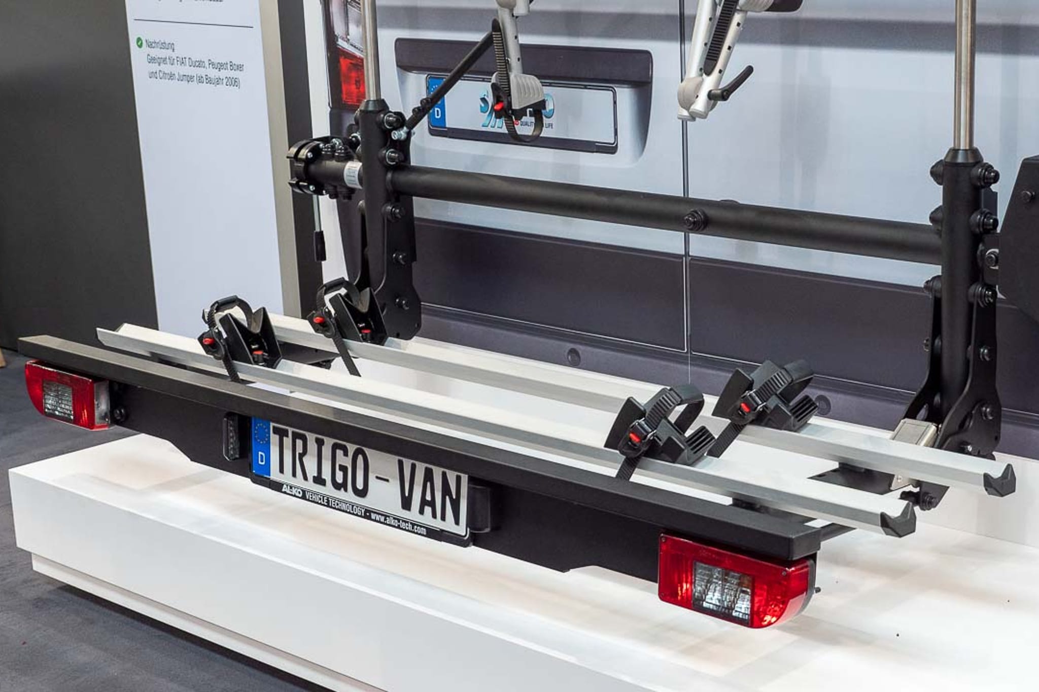Camping-Zubehör 2023: SAWIKO Trigo Van – der praktische Fahrradträger für Kastenwagen