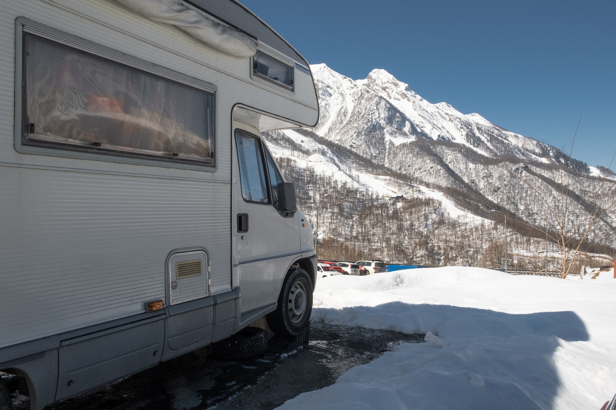 Wintercamping leicht gemacht: draußen eiskalt – drinnen gemütlich und kuschelig