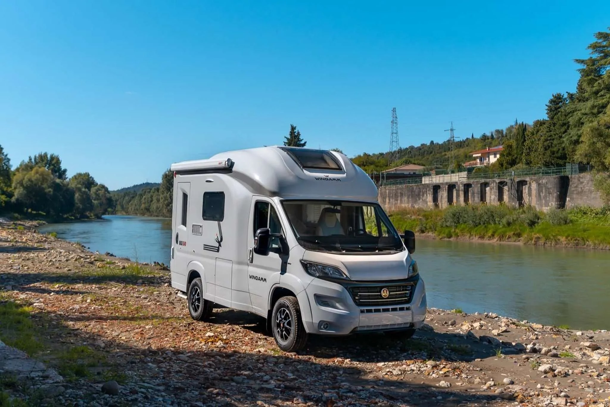Entdecke das ultimative Reiseerlebnis: Das exquisite Mini-Wohnmobil Wingamm Oasi 540.1 – Luxus und maximaler Komfort kompakt vereint