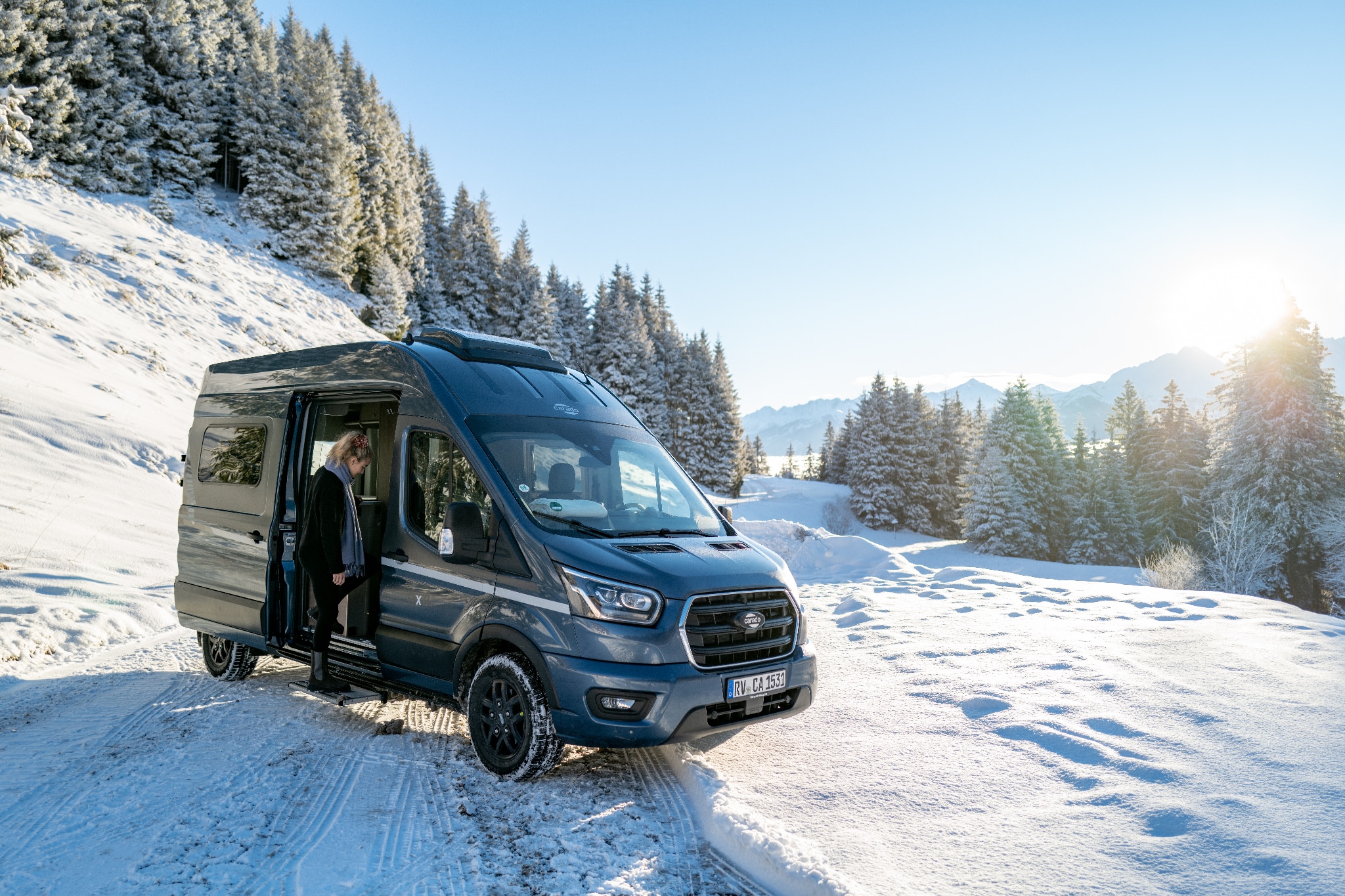 Carado Camper Van CV590 4×4: Für außergewöhnliche Abenteuer auch abseits befestigter Straßen dank Allradantrieb
