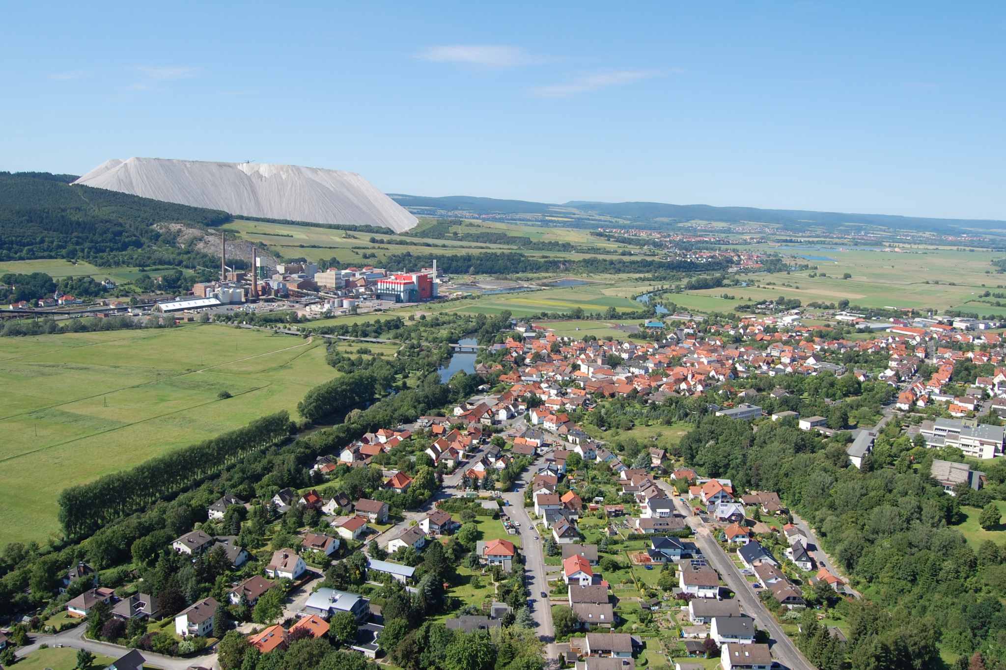 Fulda-Werra-Bergland Herringen aus der Luft in Richtung des Monte Kali