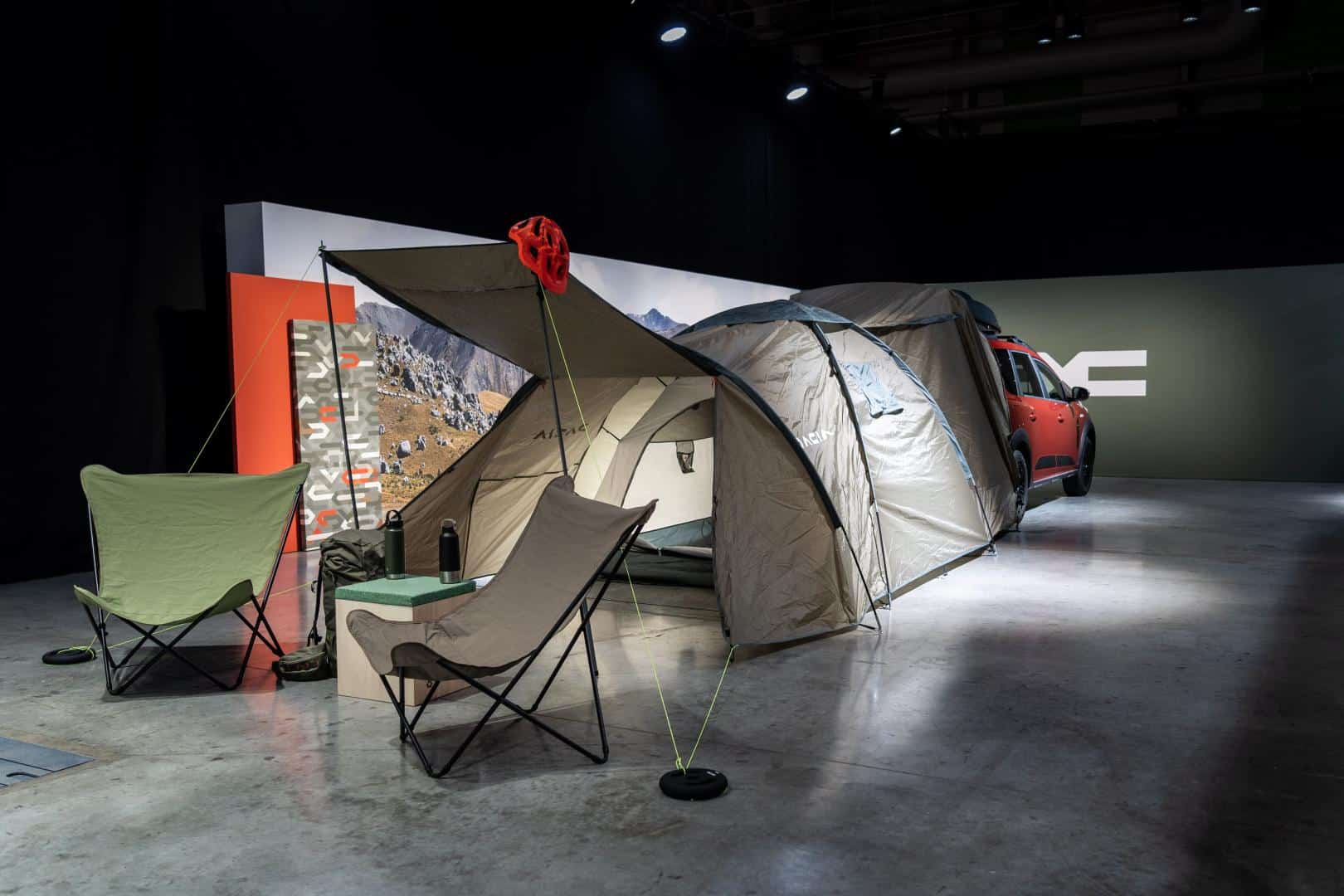 Dacia Jogger Camping-Kit Heckklappenzelt