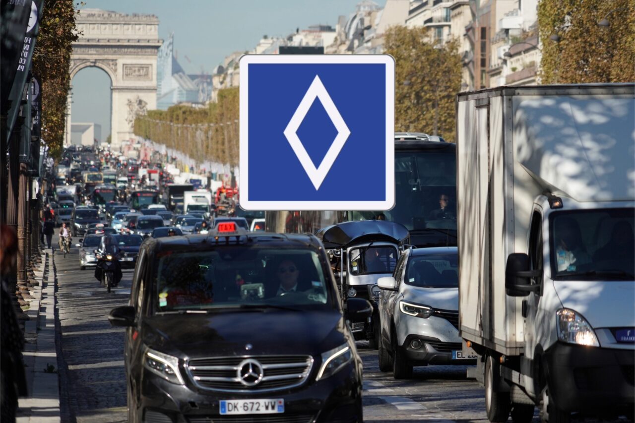 Frankreich neues Verkehrsschild