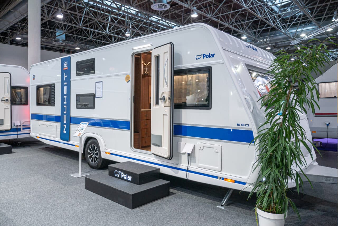 Polar Blueline 650 FDC 2024 Caravan Salon 2023