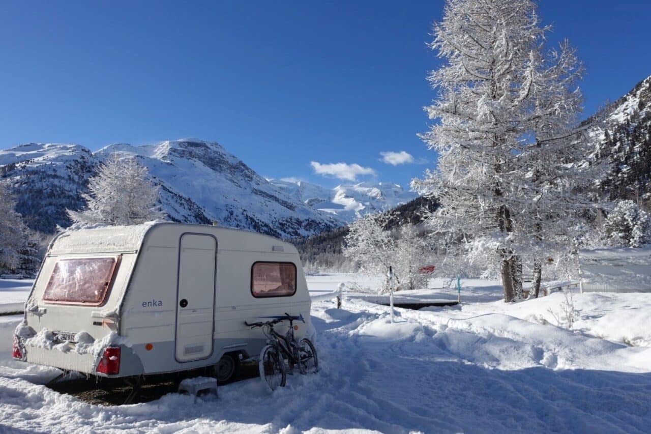 Wintercamping in Europa Camping Morteratsch PiNCAMP