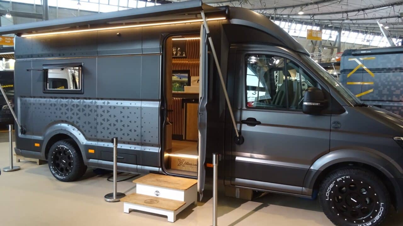Wohnmobil- und Wohnwagen-Highlights 2024: Top-Modelle für unvergessliche Campingreisen 4 Alpin Cross Cabin Signature Außen