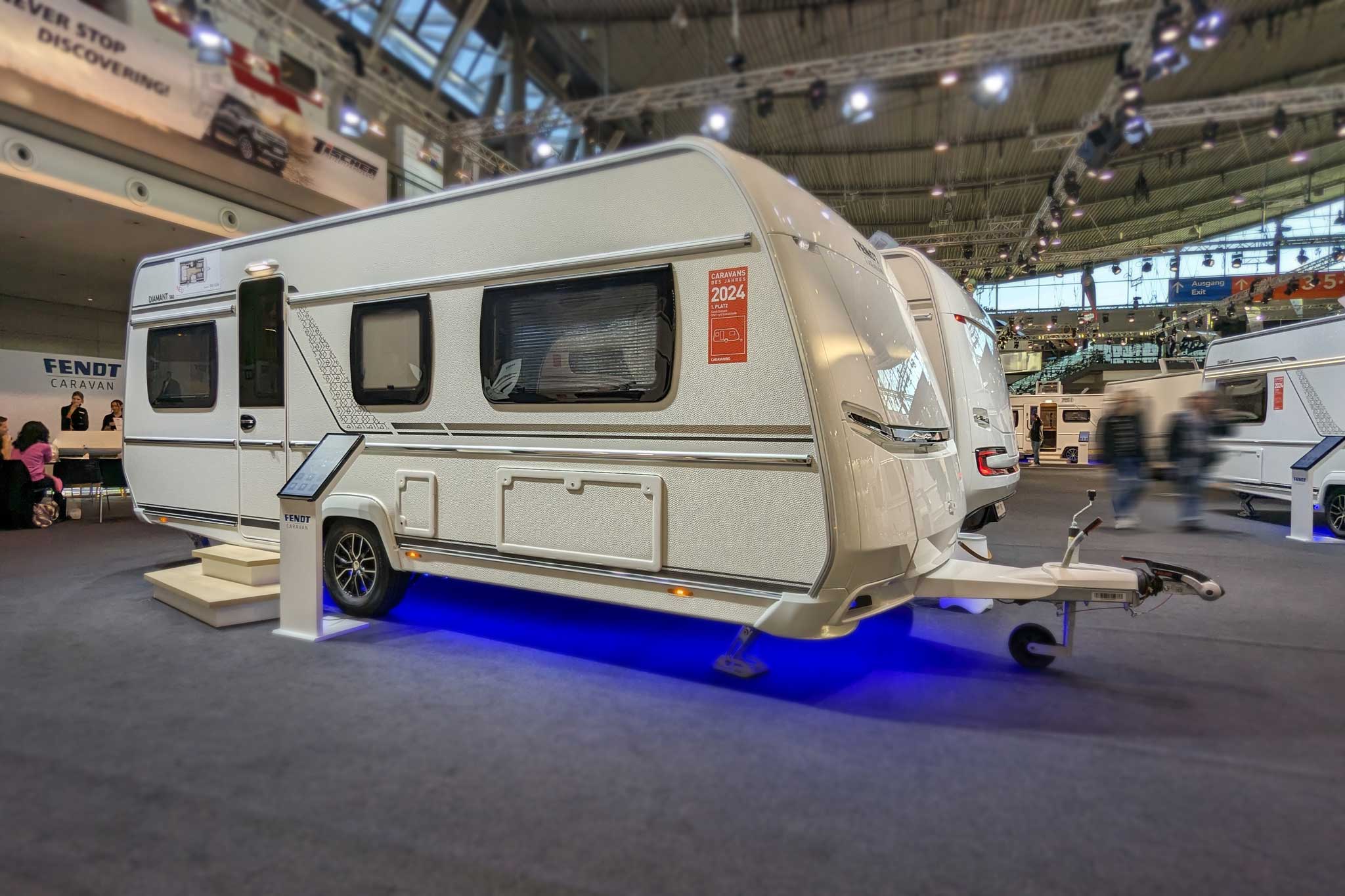 Wohnwagen-Neuheiten 2024: Fendt Diamant 560 SGW – Einzelbett-Grundriss in elegantem Design für 4 Personen