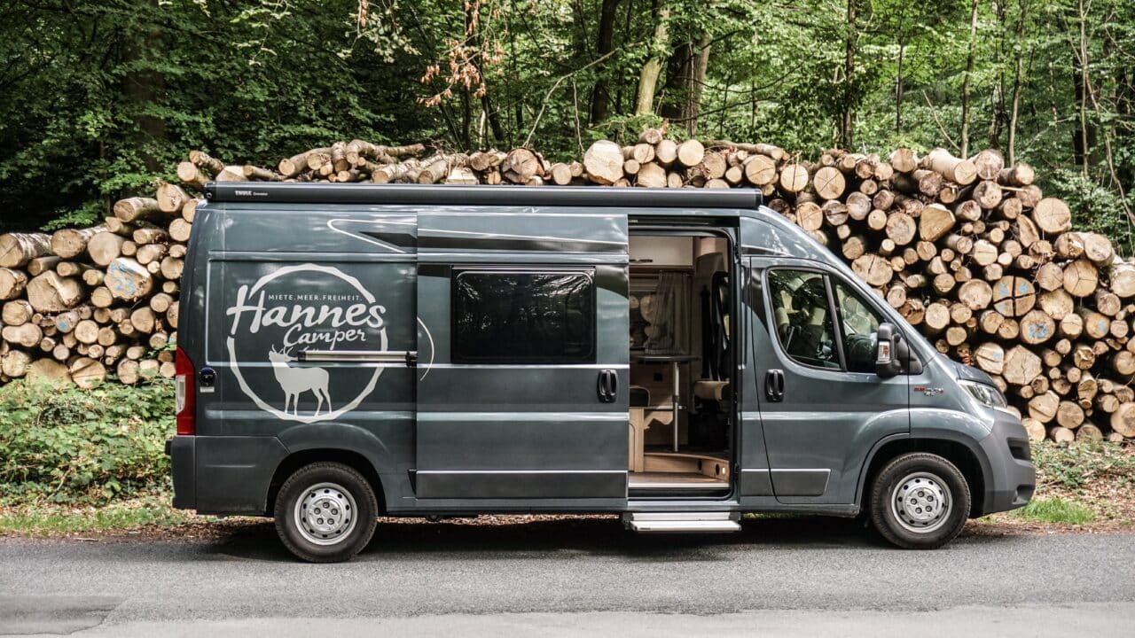 Hannes Camper: Deine Mietlösung für den nächsten Campingtrip 2 HannesCamper JoshaBold
