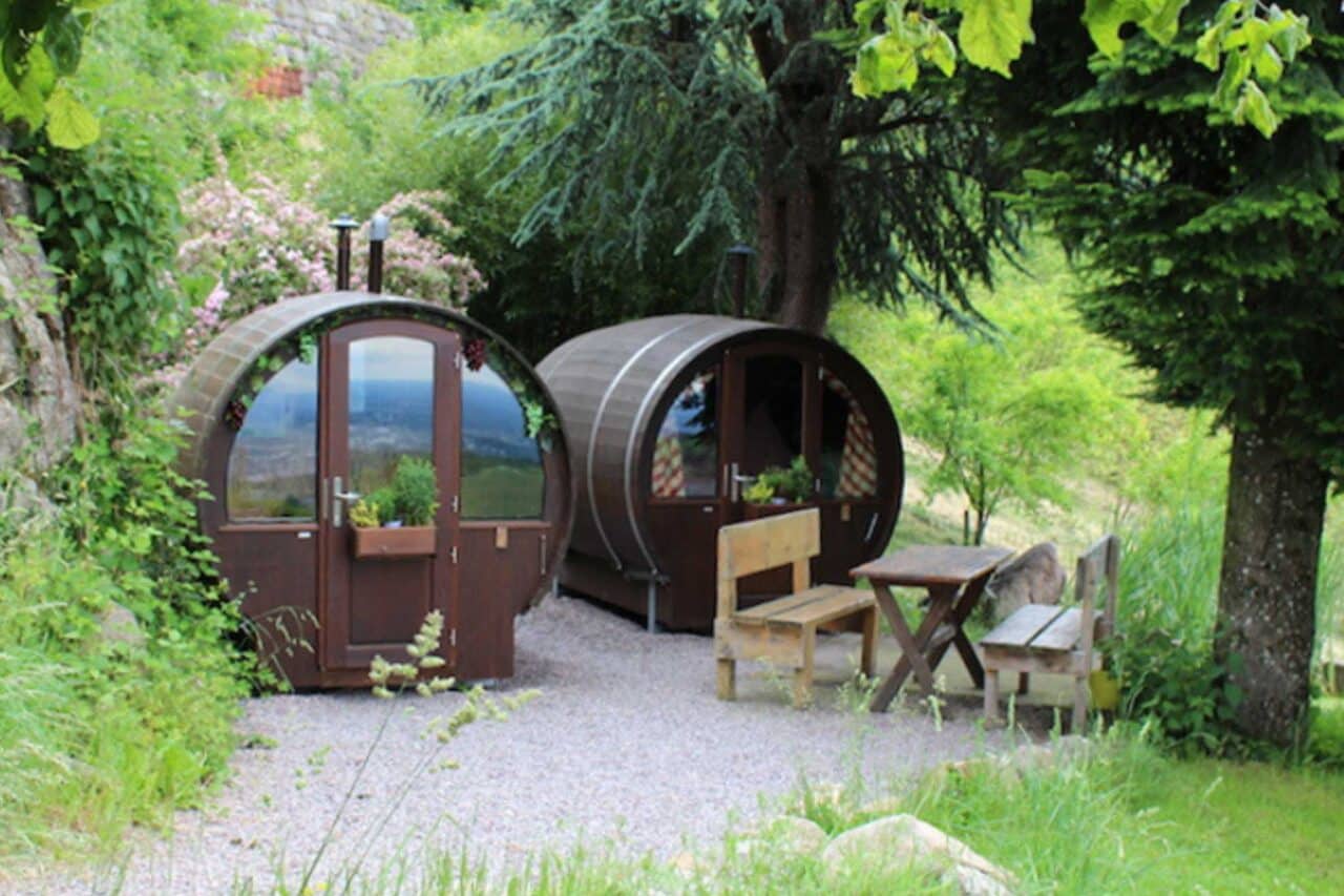 Camping außergewöhnliche Unterkünfte Weinfass