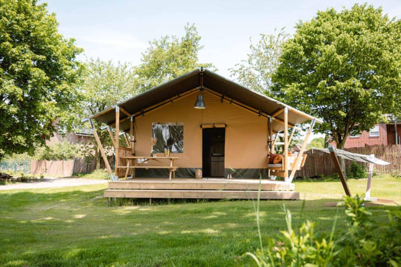 Camping ohne Wohnmobil: Wunderschöne Mietunterkünfte mit Vollausstattung in Südfrankreich 14 Südfrankreich Mietunterkünfte Rose