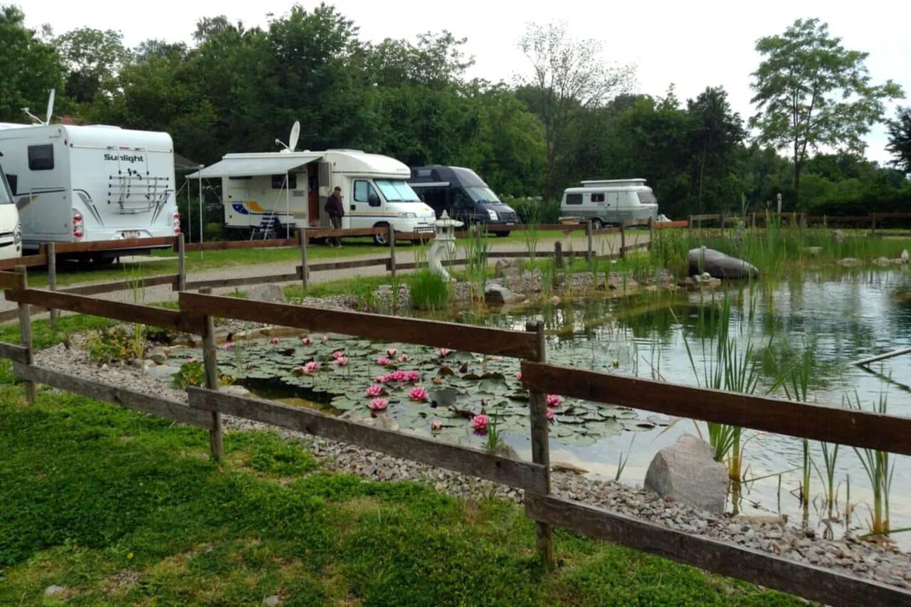 camping sulzbachtal stellplaetze am teich