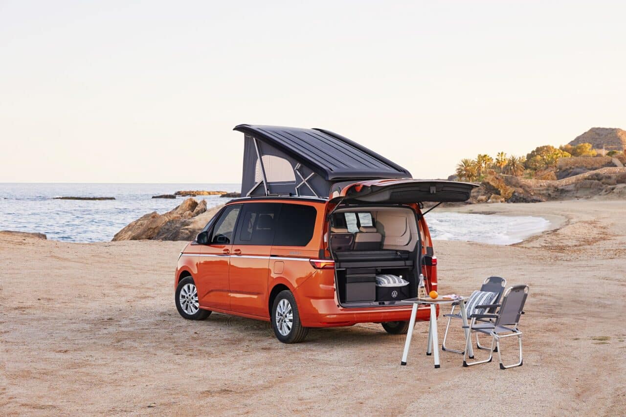 Camper aufgepasst: Volkswagen stellt die neue Generation des California vor! 5 vw new california hinten