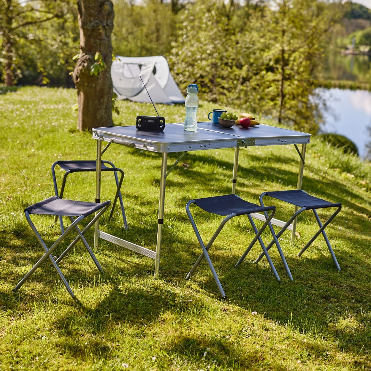 Ab heute in deiner ALDI Filiale: praktische Camping-Produkte zu unschlagbaren Preisen! 2 ALDI Adventuridge Campingmöbel