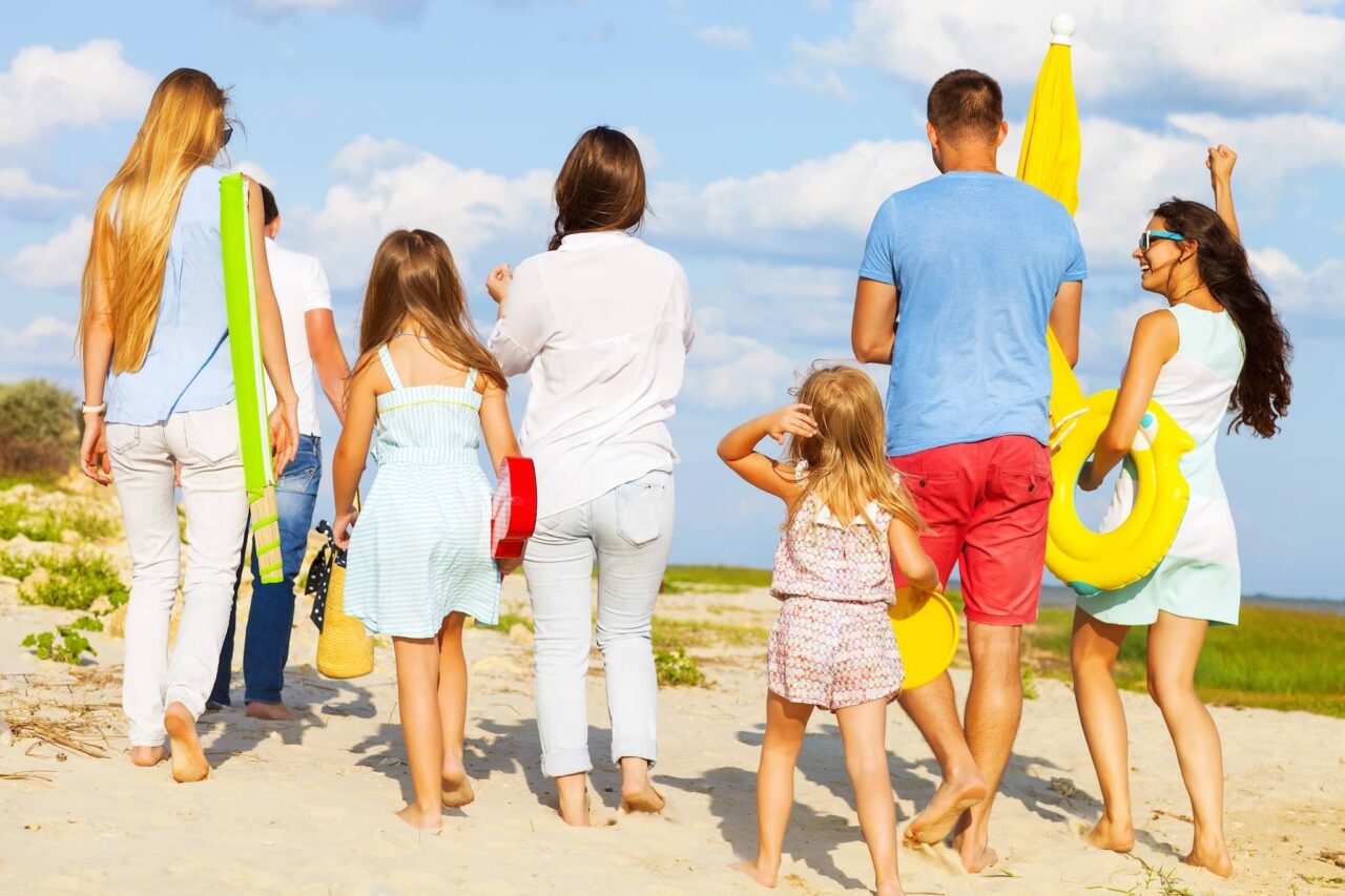 Strandutensilen beim Camping mit Kind auf der Packliste