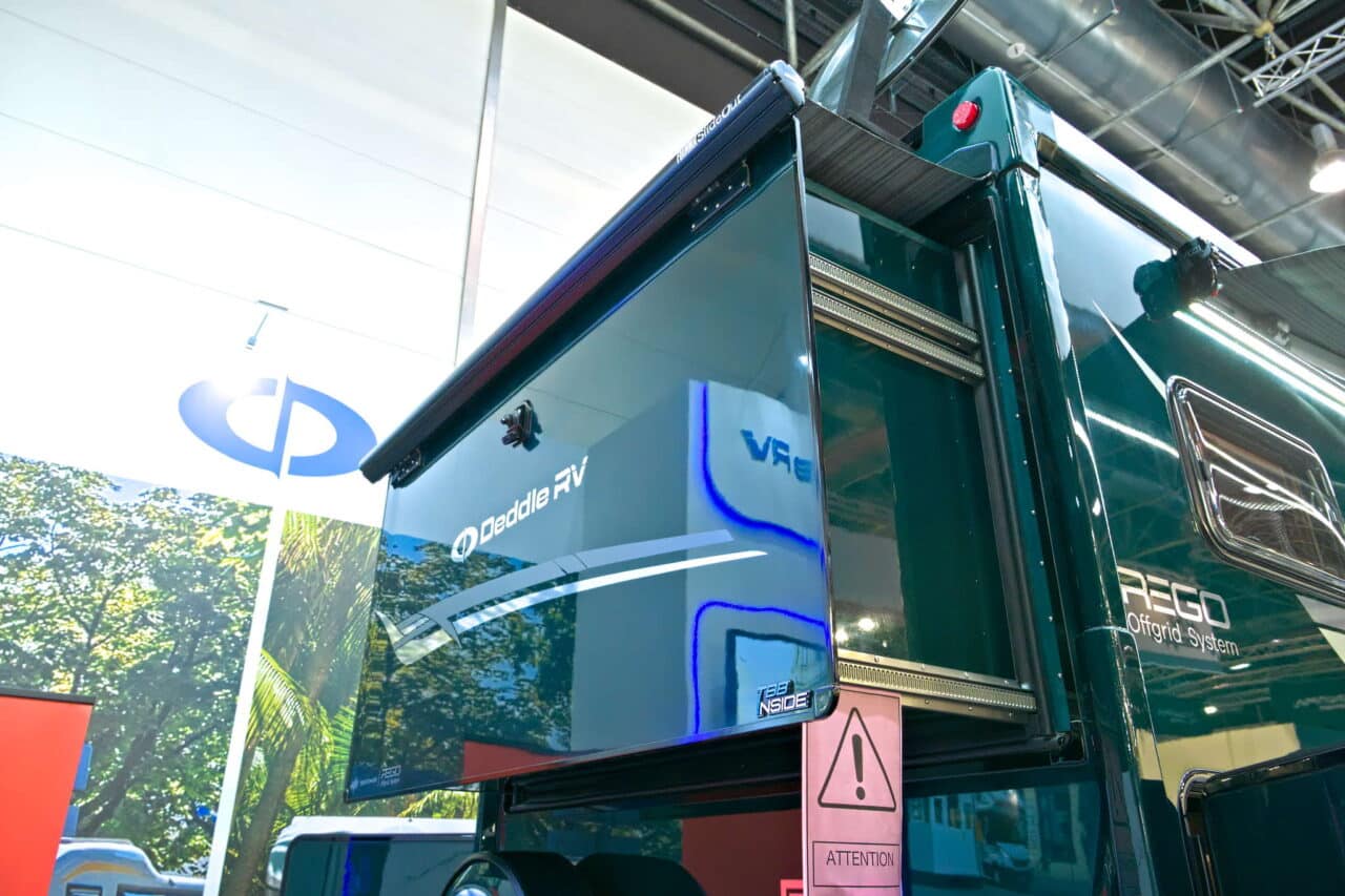 deddle rv carbonic liner slide out