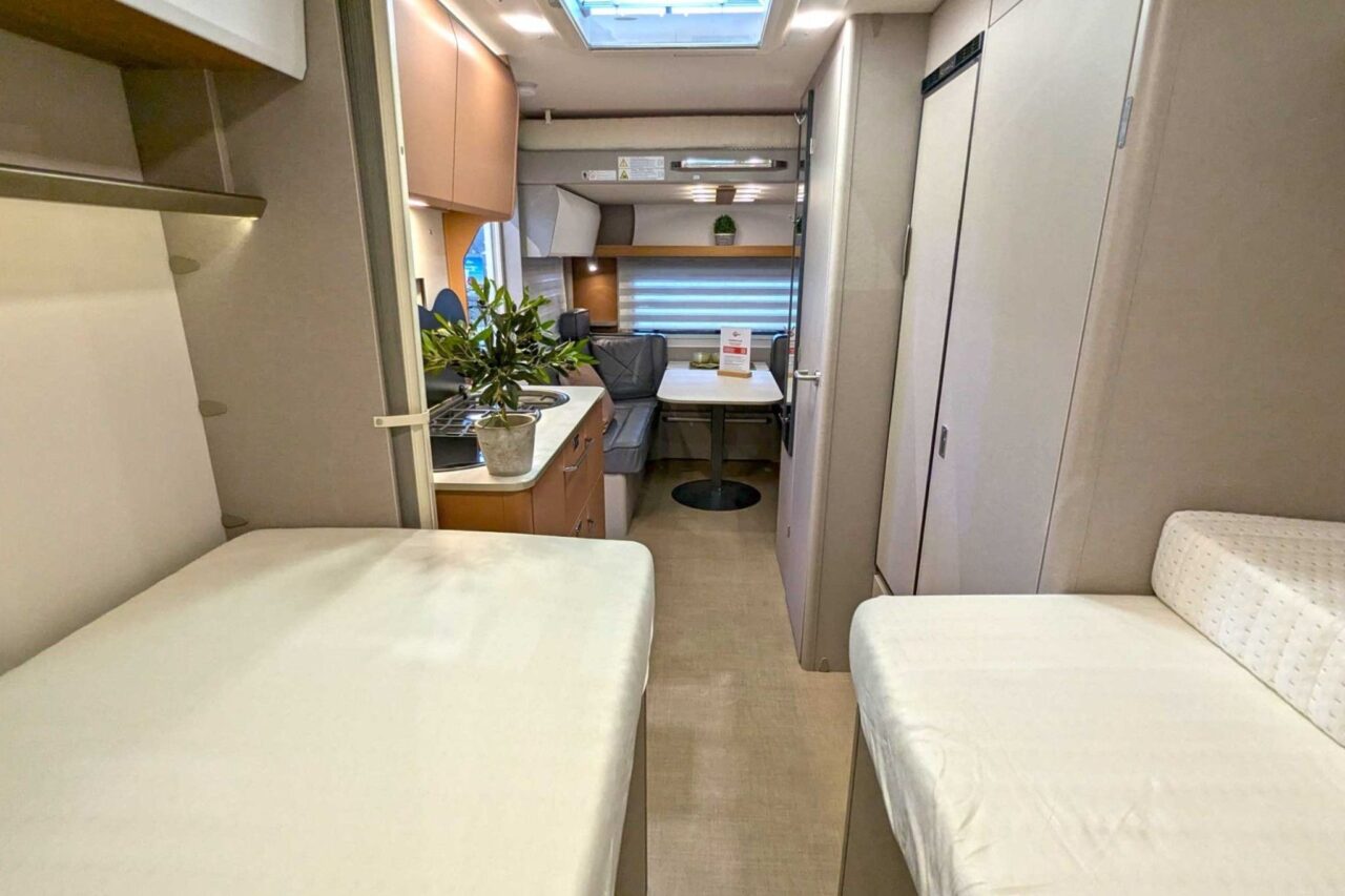 buerstner averso plus 520 tl betten caravan salon 2024 c stefan blanz 1