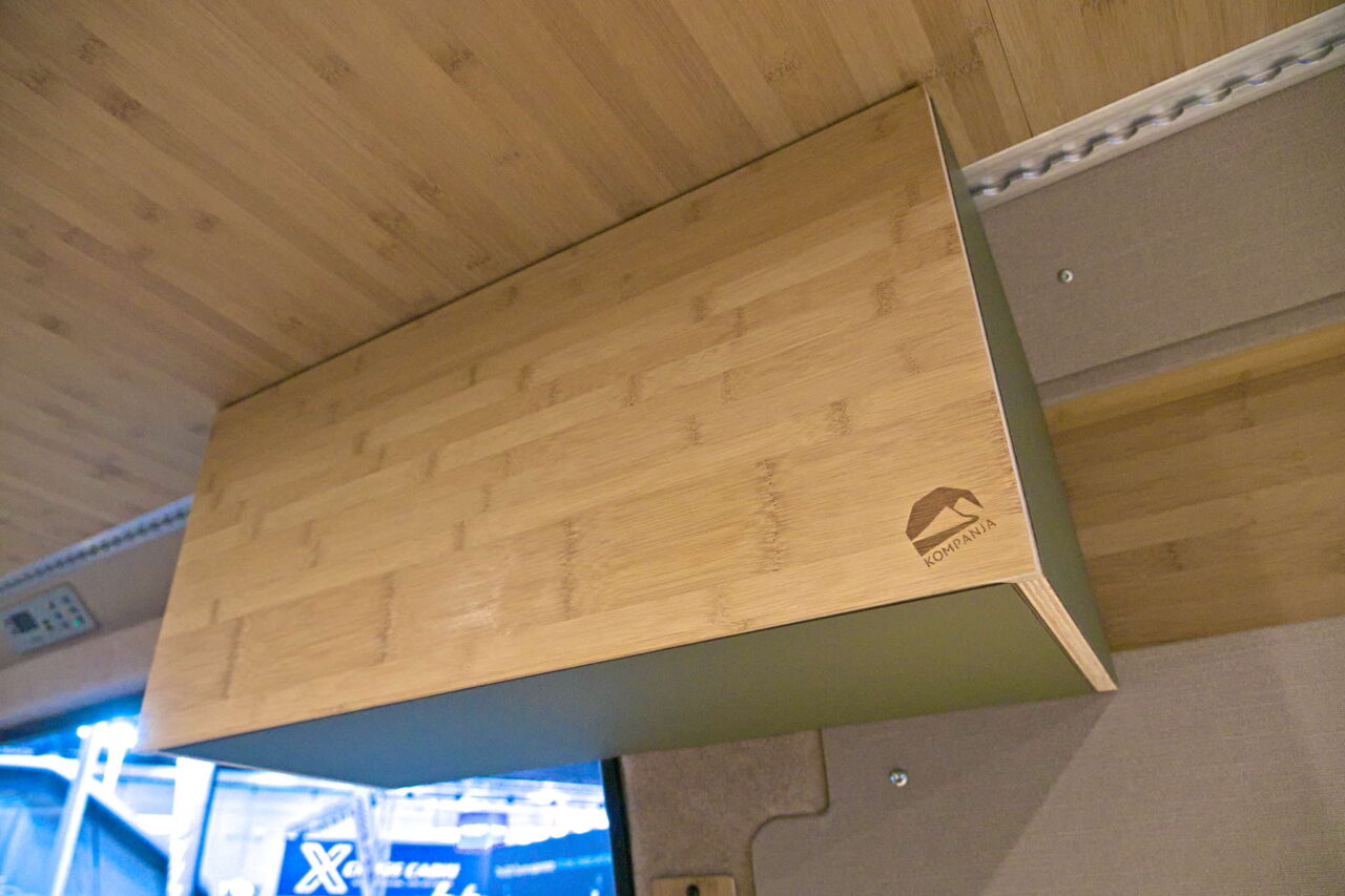 kompanja zwei schrank kueche