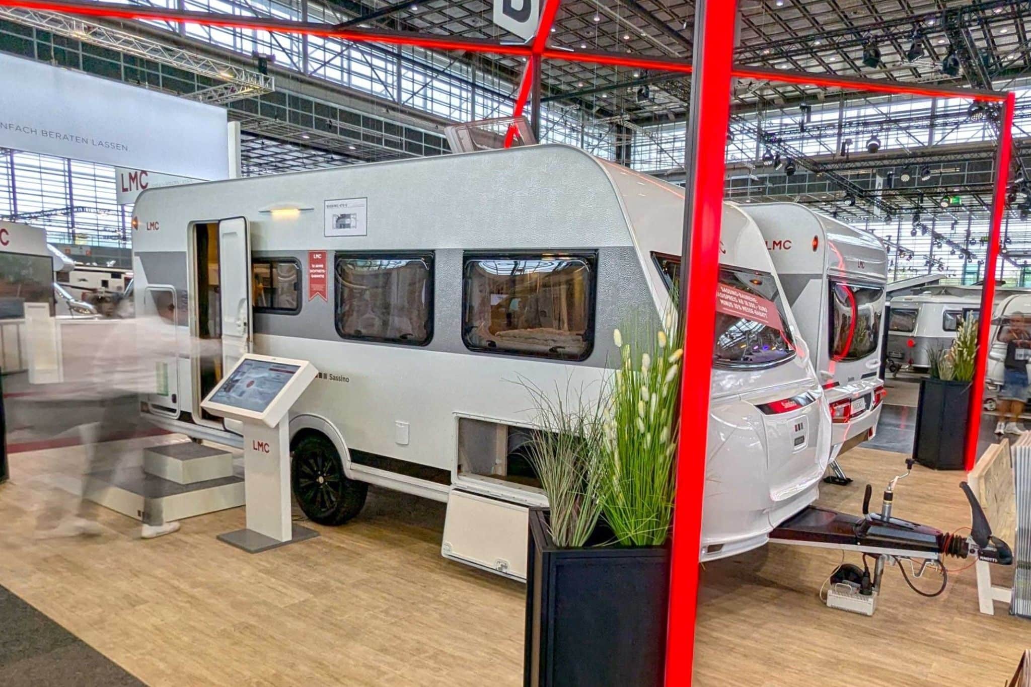 Neuheiten Caravan Salon 2024: LMC Sassino 470 K – geräumiger Wohnwagen für Großfamilien