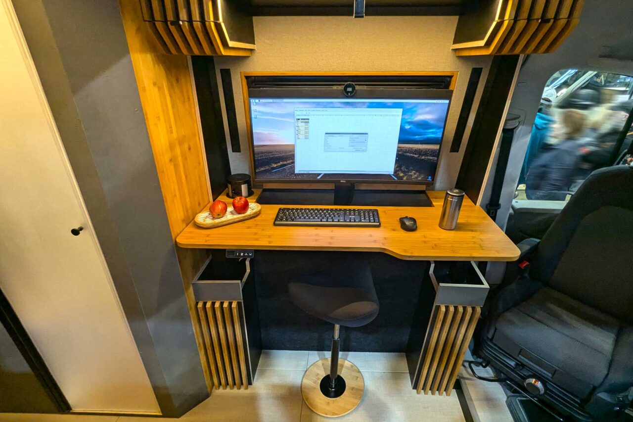 Alpine Cabin Adventure Office 1939
