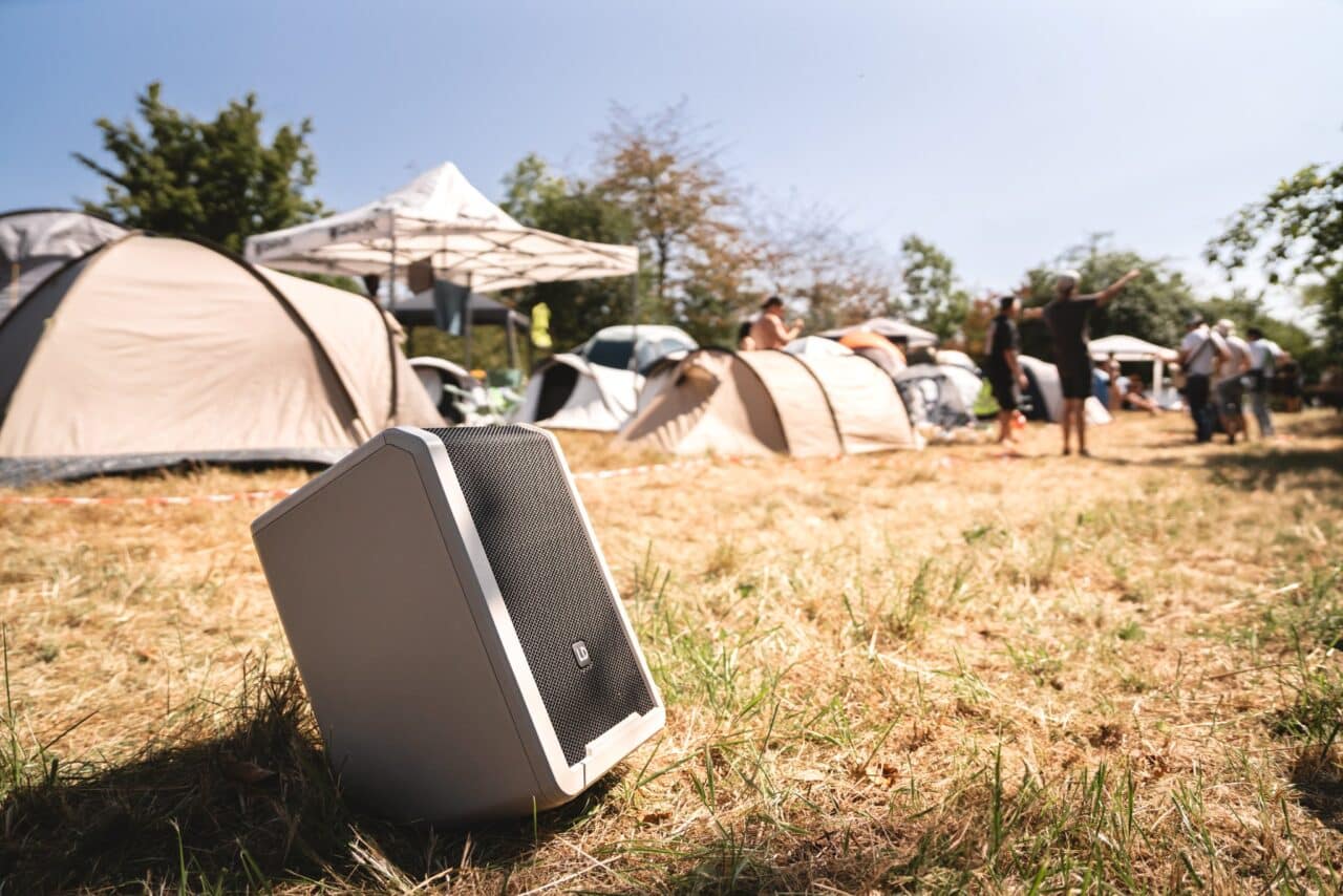 LD ANNY 8: Der robuste Outdoor-Lautsprecher für die neue Generation von Campern 4 LD Systems ANNY8 Festival c Adam Hall Group