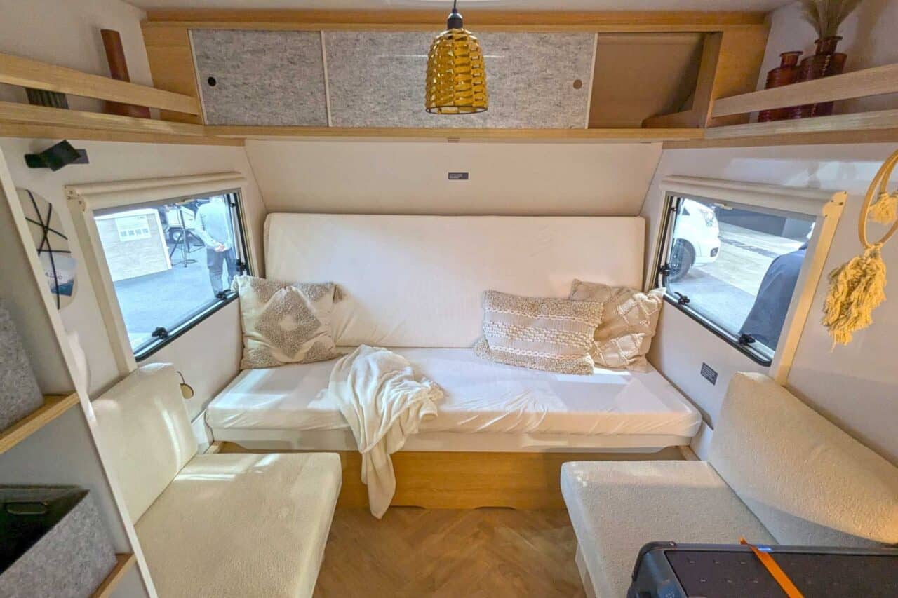 LMC e:dero 350 D (2025): leichter Mini-Wohnwagen für unter 13.500 € 3 lmc e dero interieur
